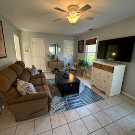 Chicks Beach Retreat Virginia Beach Exterior photo