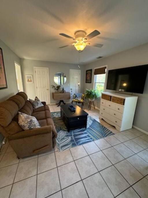 Chicks Beach Retreat Virginia Beach Exterior photo